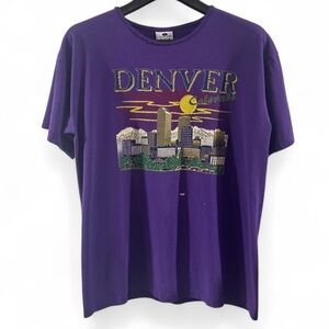 VTG Men’s Purple Denver Skyline Graphic T-Shirt Size Large